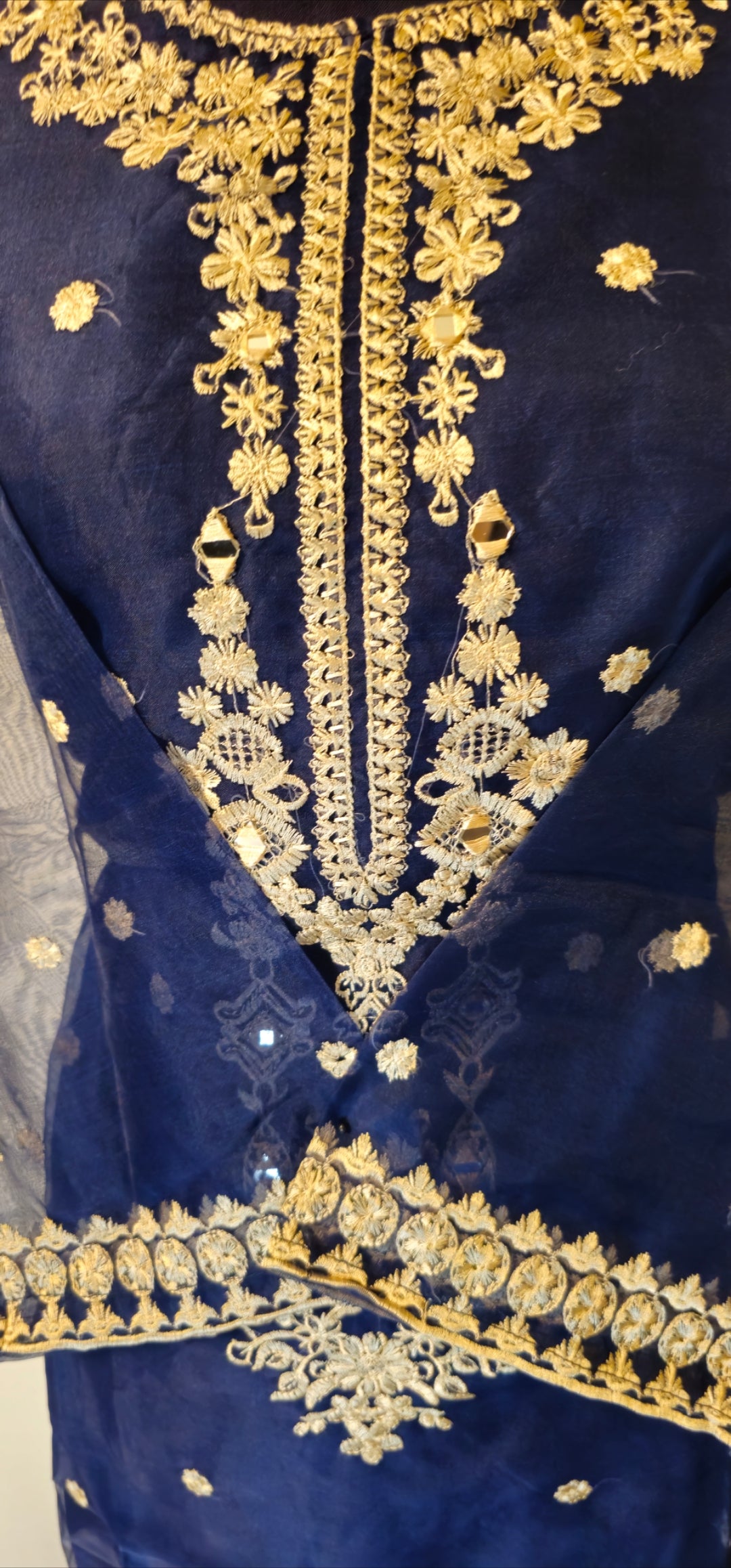 Soft organza embroidered 3pcs